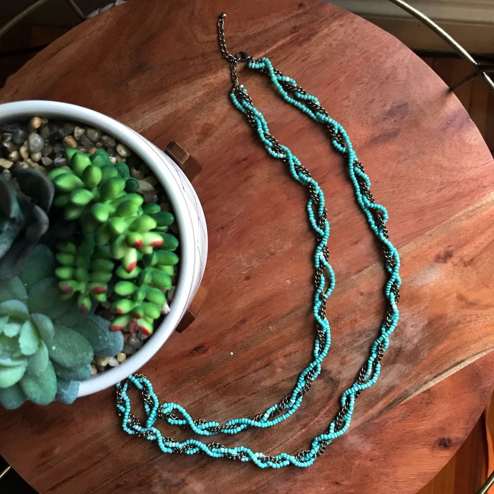 Twisted turquoise bead/gold chain